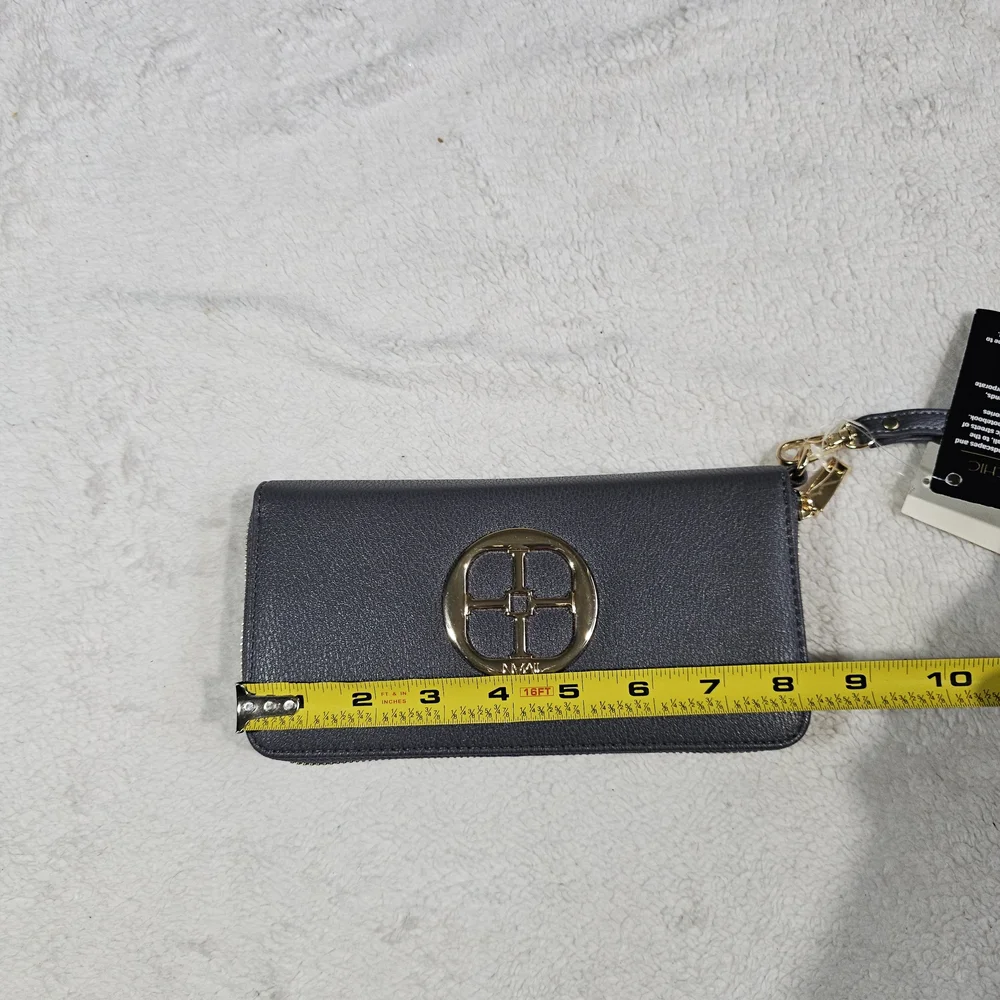 Iman Global Chic Logo Wallet Wristlet and Fringed Scarf Gift Set.